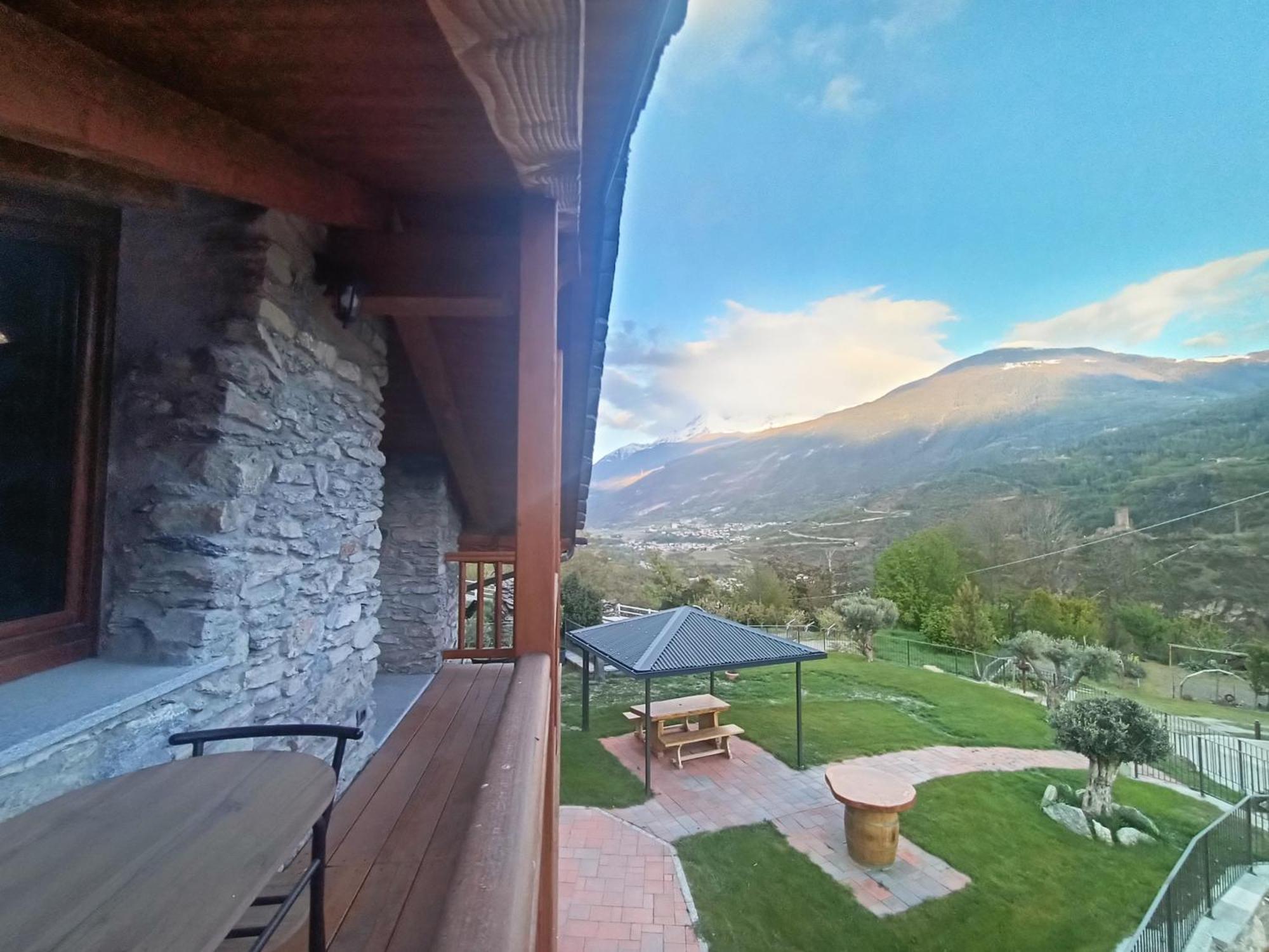 Villa Le Temps Retrouve - Casa Tipica Con Giardino Villeneuve Exterior foto